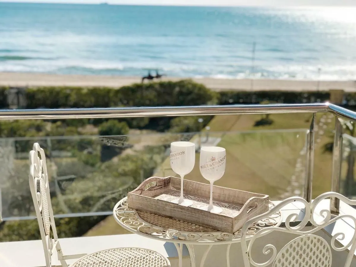 Gava Beach 1St Line Apartment
