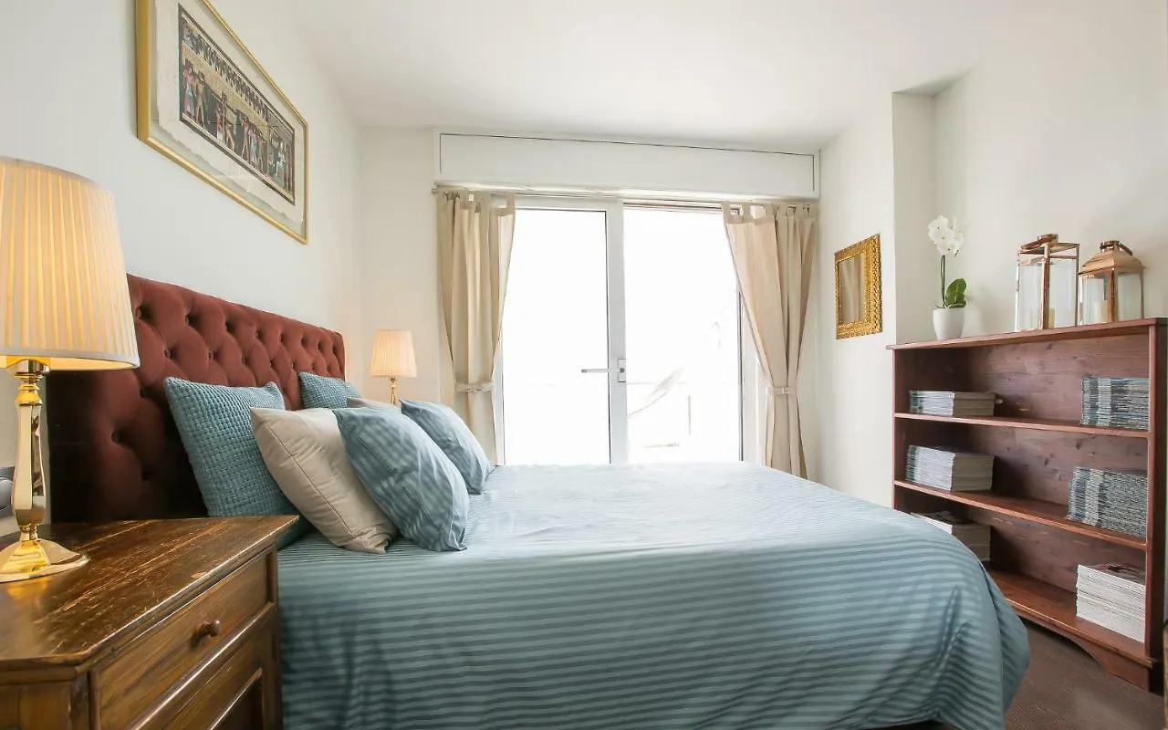 Gava Beach 1St Line Apartment